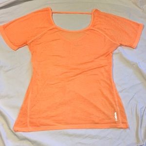 Reebok Low Back T-Shirt